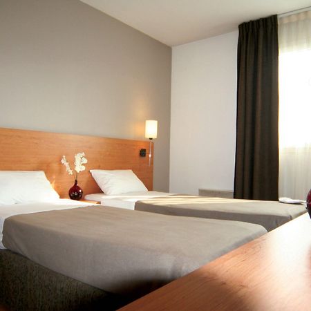 Sejours & Affaires Orleans Jeanne D'Arc Aparthotel Exterior foto