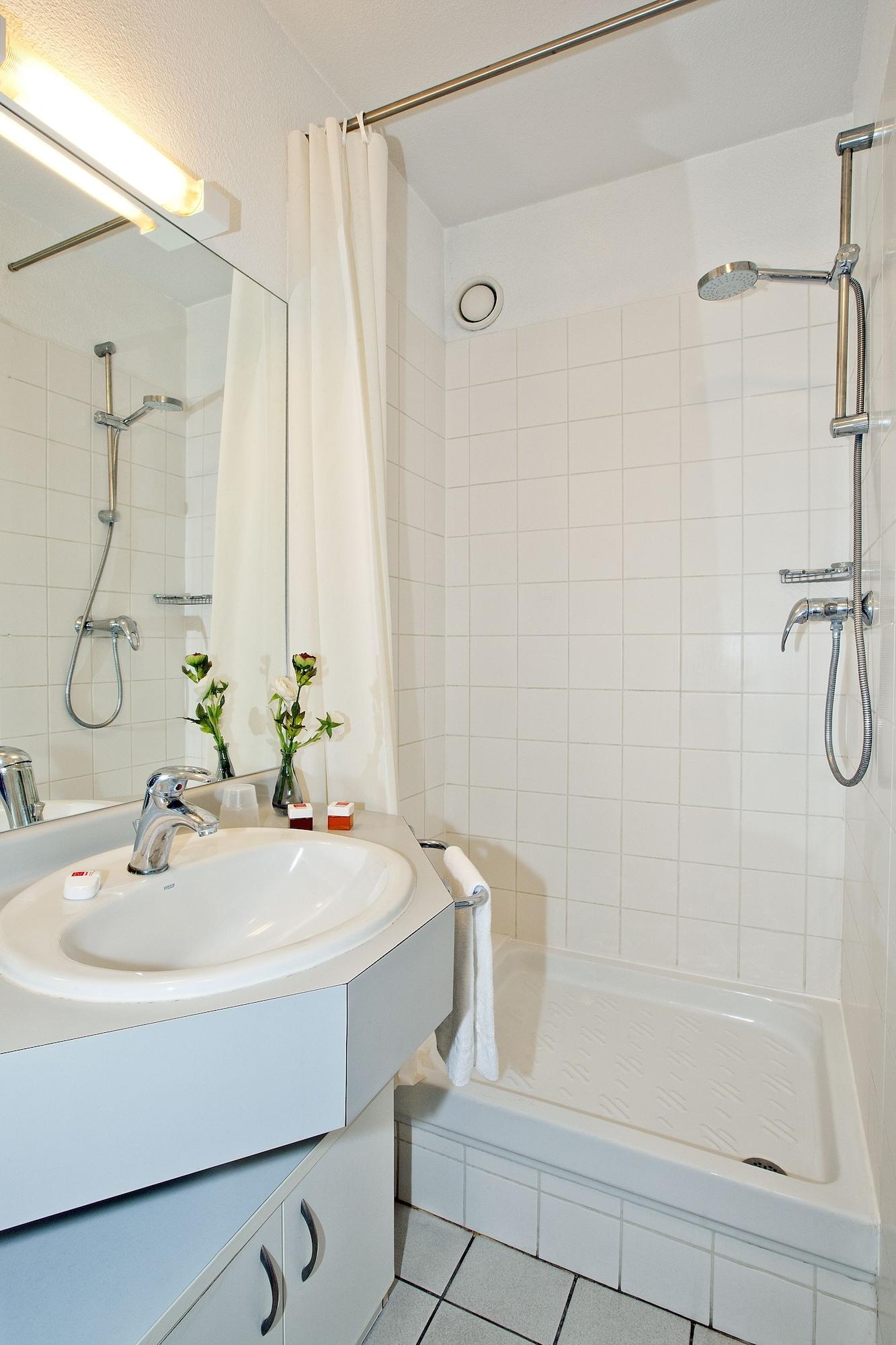 Sejours & Affaires Orleans Jeanne D'Arc Aparthotel Exterior foto