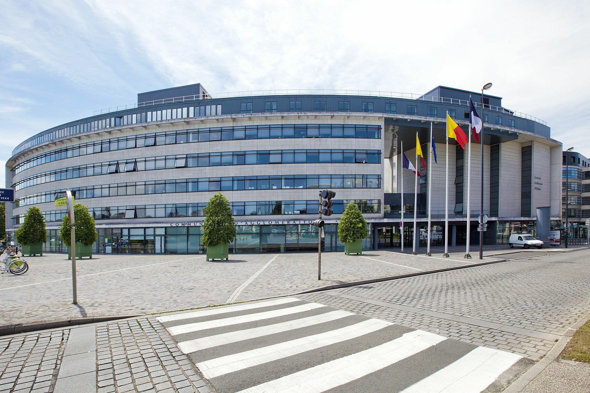 Sejours & Affaires Orleans Jeanne D'Arc Aparthotel Exterior foto