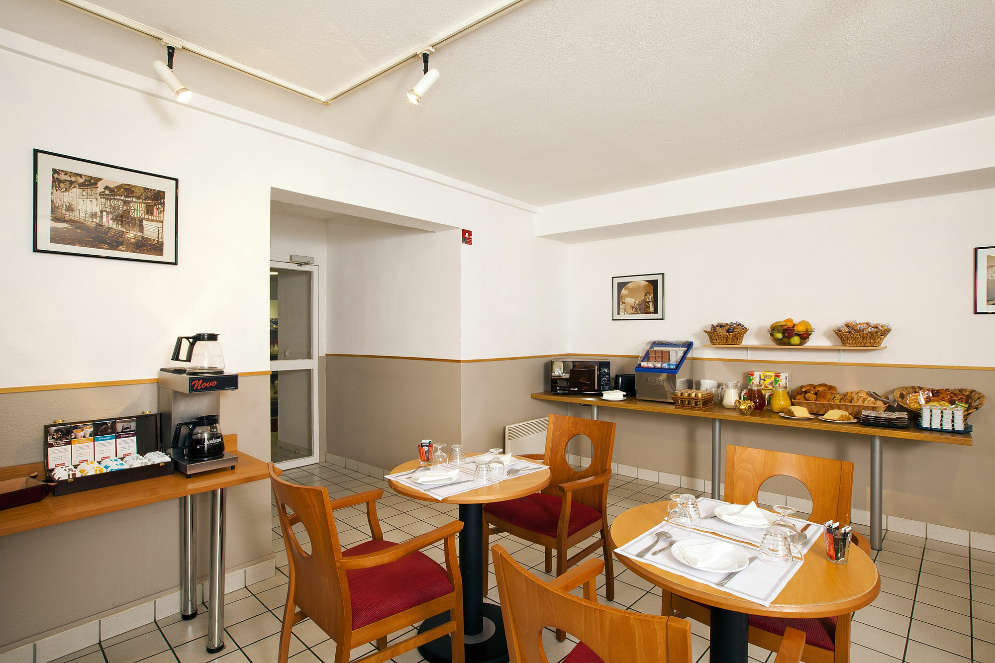 Sejours & Affaires Orleans Jeanne D'Arc Aparthotel Exterior foto